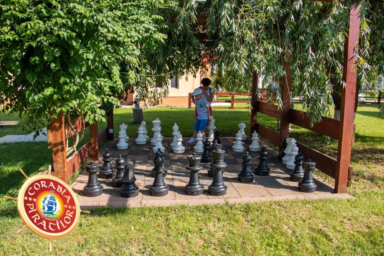 Club De Vacanta Corabia Piratilor-Mamaia Nord Năvodari Exteriér fotografie