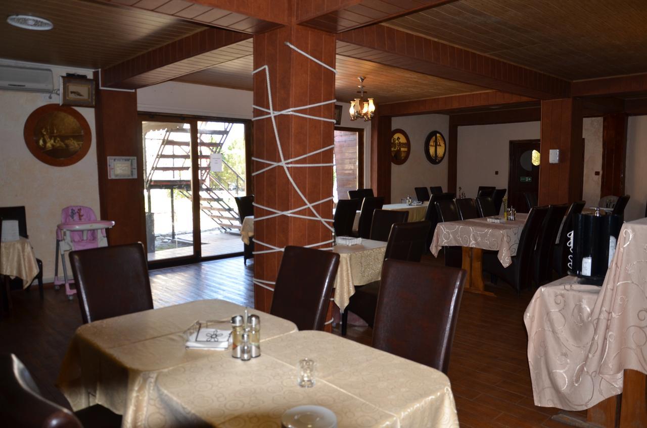 Club De Vacanta Corabia Piratilor-Mamaia Nord Năvodari Exteriér fotografie