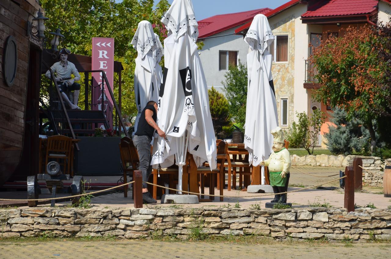 Club De Vacanta Corabia Piratilor-Mamaia Nord Năvodari Exteriér fotografie